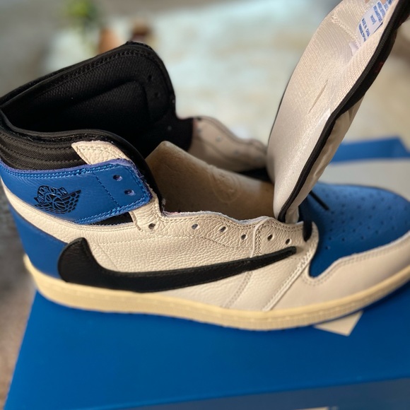 Jorrdan 1 High OG SP Fragment x Travis Scott - Picture 3 of 7